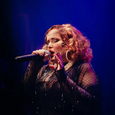 JAZZ CINE BRASIL APRESENTA: THAIS COIMBRA EM CHEZ MOI